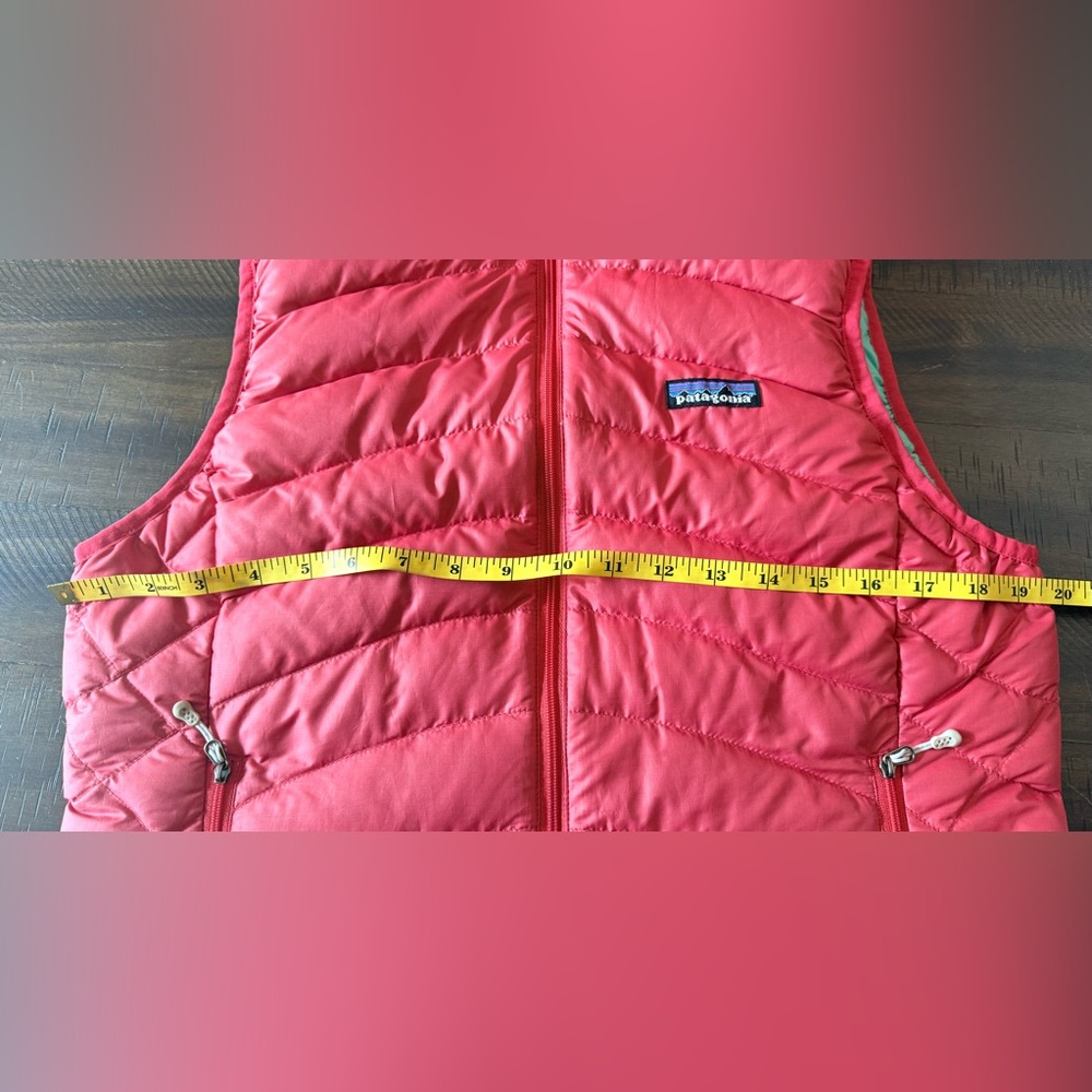 Patagonia Down Vest Womens Red Insulated Light Pack Winter Quilted Puffer Medium - Picture 12 of 14